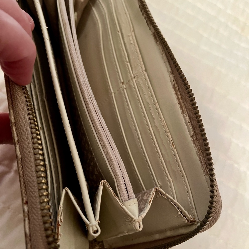 Kate Spade Stucco Beige and Tan Long Wallet - Picture 8 of 15